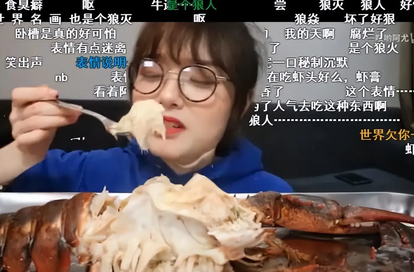 吃播健康风险_吃播网红猝死案例_网红黑暗料理下架,